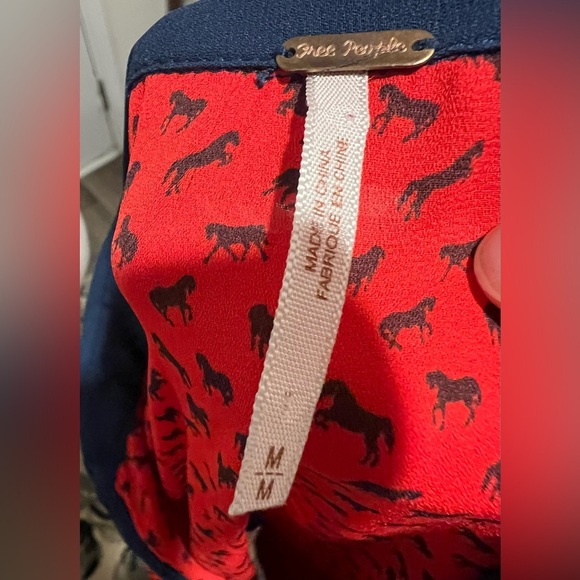 Free People Women's Sz Medium Top Blouse Red Blue Horse Equestrian Theme Boho - Picture 11 of 13